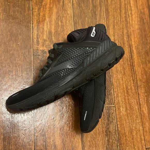 Women Brooks Adrenaline GTS 22 - size 11 - Picture 8 of 9